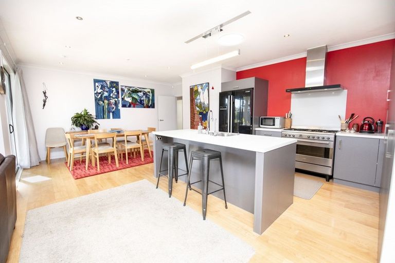 Photo of property in 18 Akaroa Road, Poraiti, Napier, 4112