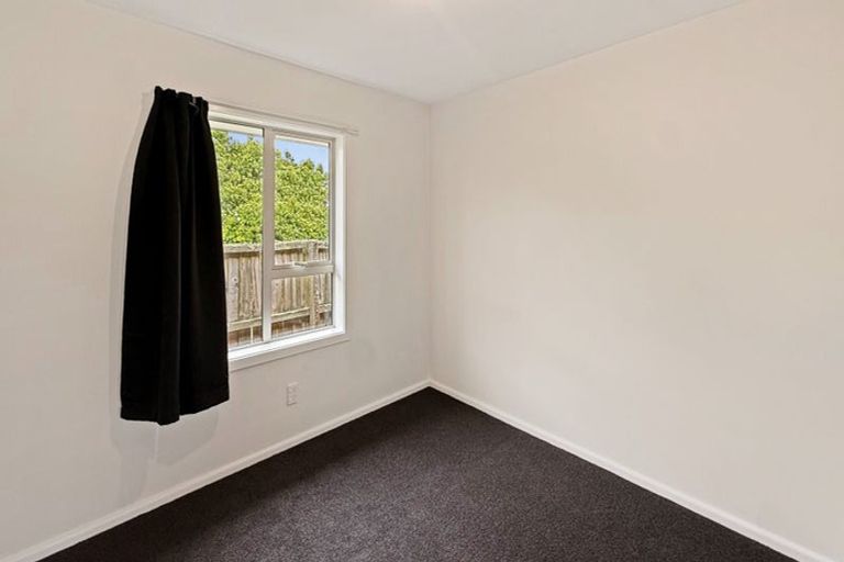 Photo of property in 9 Gladson Avenue, Sockburn, Christchurch, 8042