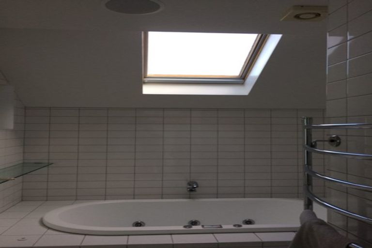 Photo of property in 33e Cranmer Square, Christchurch Central, Christchurch, 8013