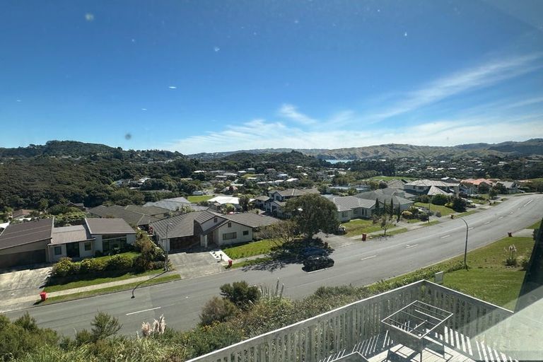 Photo of property in 10b Polestar Lane, Whitby, Porirua, 5024