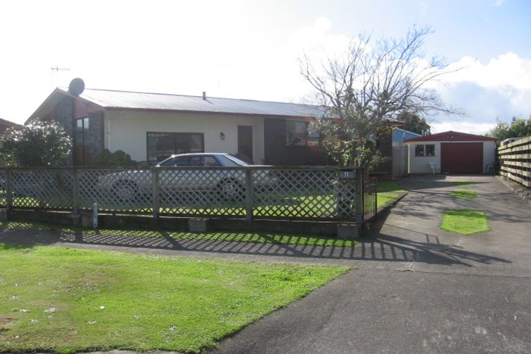 Photo of property in 8 Dove Place, Westbrook, Palmerston North, 4412