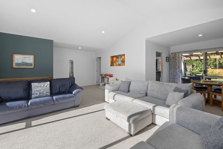Photo of property in 16 Edwin Grove, Bethlehem, Tauranga, 3110
