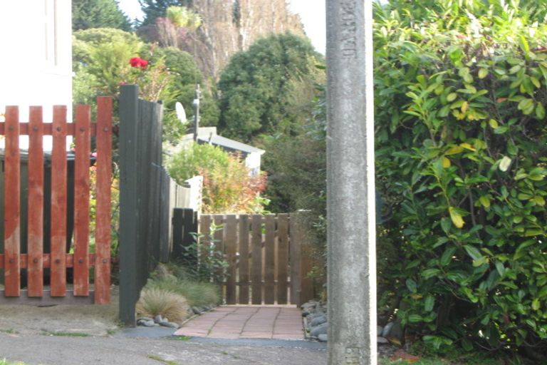 Photo of property in 14 Moerangi Street, Broad Bay, Dunedin, 9014