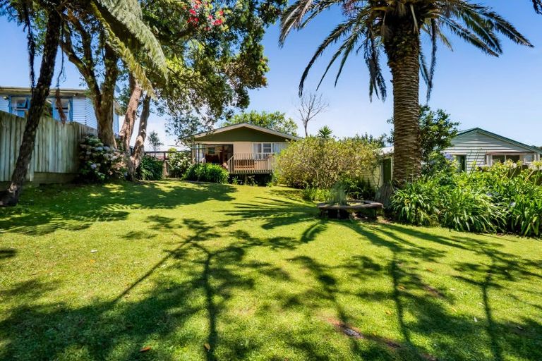 Photo of property in 48 Endeavour Street, Marfell, New Plymouth, 4310