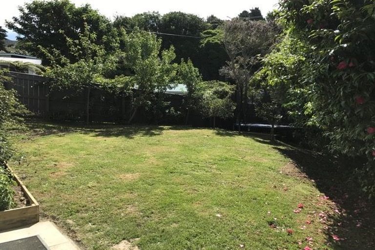 Photo of property in 11 Khouri Avenue, Karori, Wellington, 6012