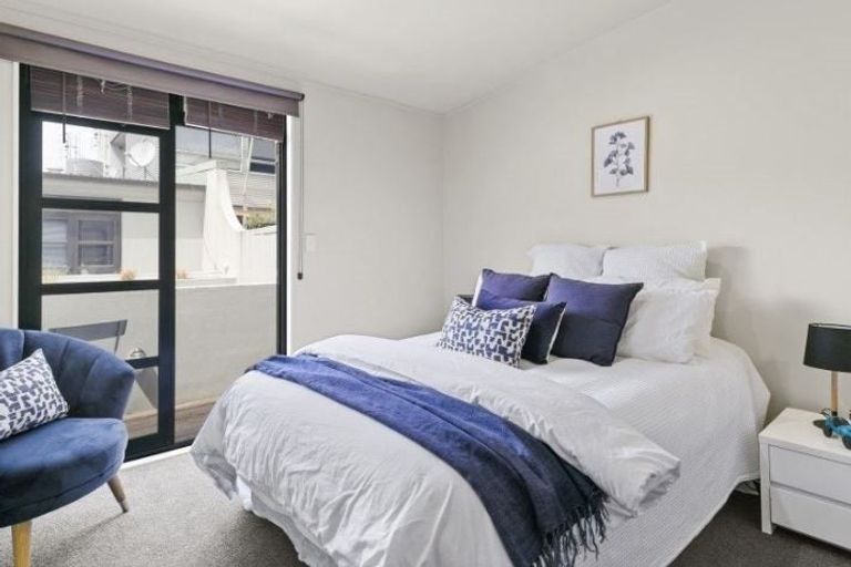 Photo of property in Mendosa Terraces Apartments, 14/9 Ebor Street, Te Aro, Wellington, 6011