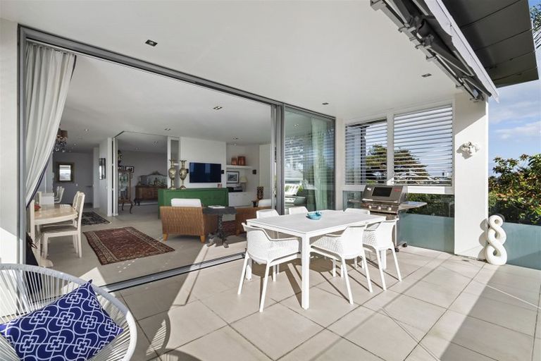 Photo of property in 17a Dodson Avenue, Milford, Auckland, 0620