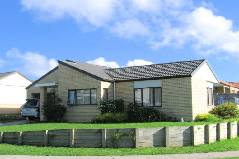 Photo of property in 26 Blueridge Close, Sunnyvale, Auckland, 0612