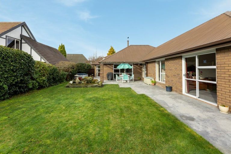 Photo of property in 10 Natalie Place, Harewood, Christchurch, 8051