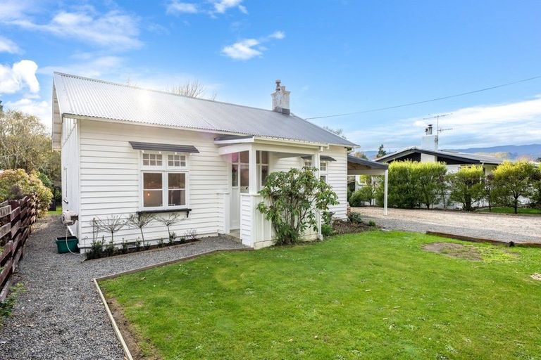 Photo of property in 56b Rahui Road, Otaki, 5512