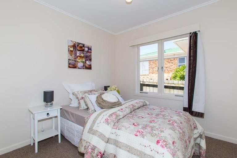 Photo of property in 1/14 Tristram Avenue, Forrest Hill, Auckland, 0620
