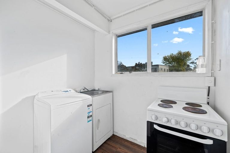 Photo of property in 23 Neems Place, Manurewa, Auckland, 2102