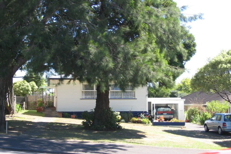 Photo of property in 193 Onewa Road, Birkenhead, Auckland, 0626
