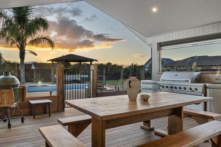 Photo of property in 35 Twin Oak Avenue, Papamoa Beach, Papamoa, 3118