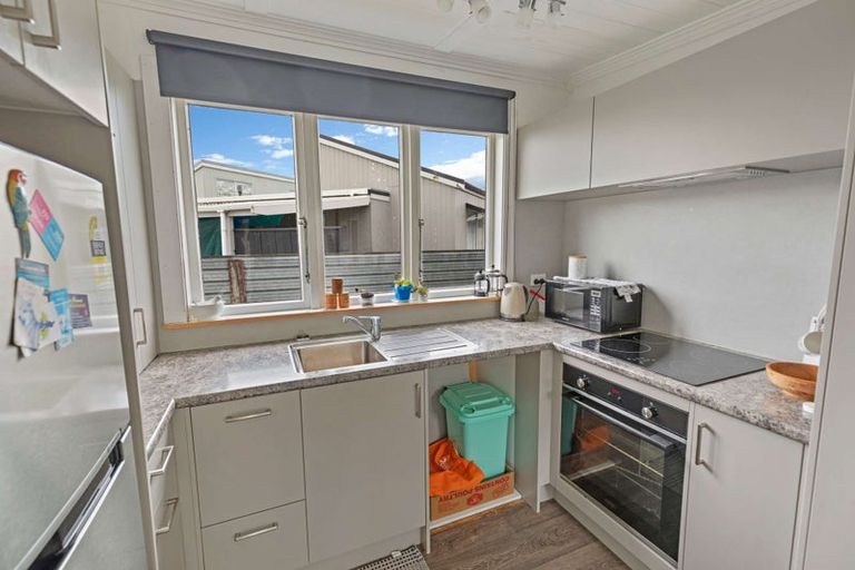 Photo of property in 2 Moore Avenue, Tawhero, Whanganui, 4501