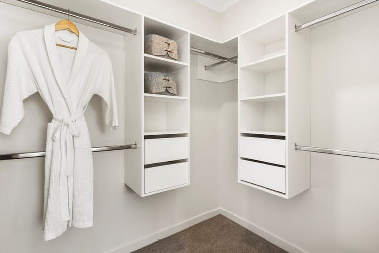 Photo of property in 136c Forrest Hill Road, Forrest Hill, Auckland, 0620