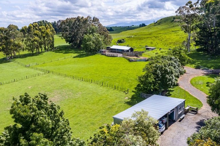 Photo of property in 97 Tataramoa Road, Matamau, Dannevirke, 4977