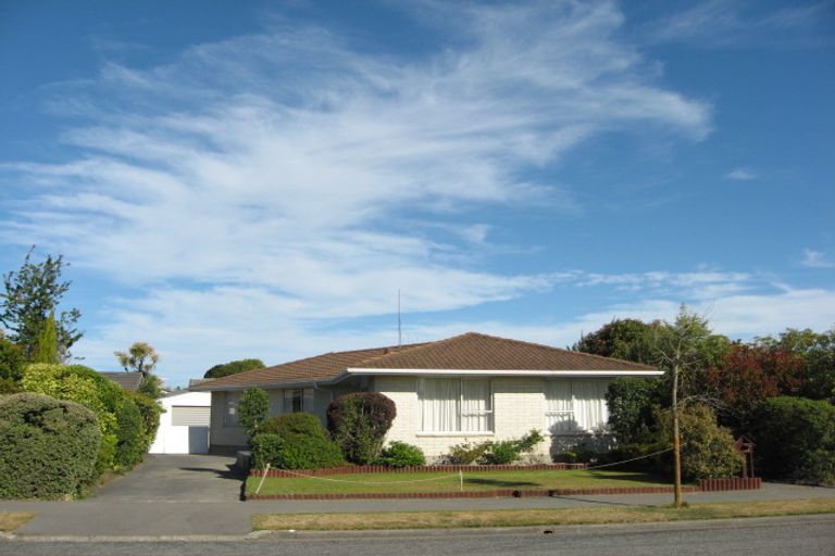 Photo of property in 34 Valecrest Avenue, Parklands, Christchurch, 8083