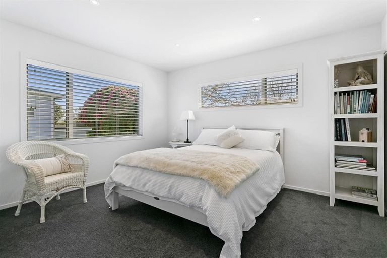 Photo of property in 12 Chesham Avenue, Waipahihi, Taupo, 3330