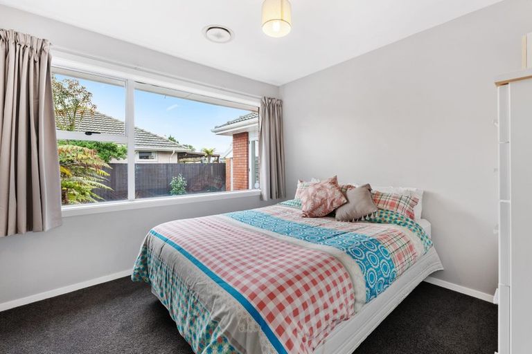 Photo of property in 103 Warren Crescent, Hillmorton, Christchurch, 8025