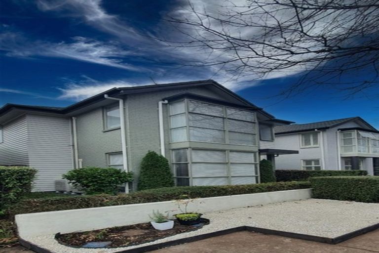 Photo of property in 63 Bruce Pulman Drive, Takanini, 2112