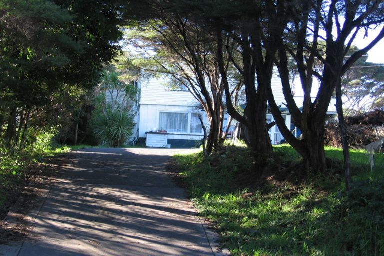 Photo of property in 3 Lancelot Road, Orewa, 0931
