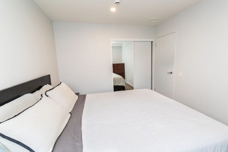Photo of property in Pinnacle Apartments, E801/160 Victoria Street, Te Aro, Wellington, 6011