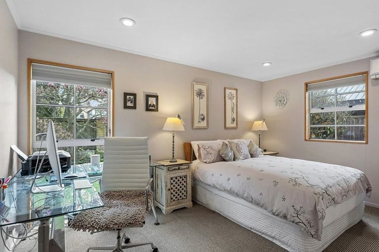 Photo of property in 4 Rubens Place, Burnside, Christchurch, 8053