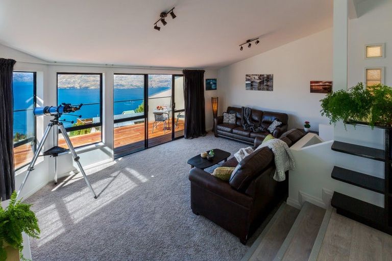 Photo of property in 6b Scott Place, Fernhill, Queenstown, 9300