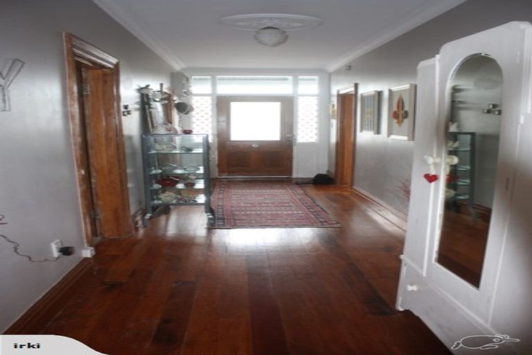 Photo of property in 48 Cutfield Road, New Plymouth, 4310