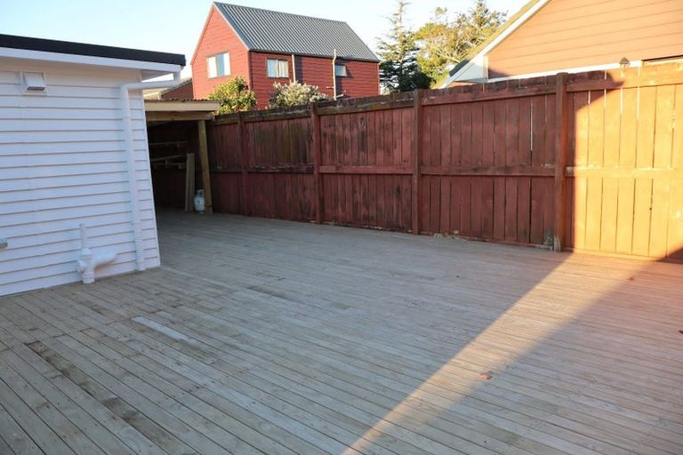 Photo of property in 1/30 Shakespeare Road, Milford, Auckland, 0620