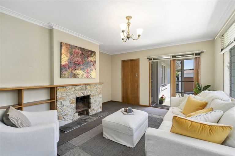 Photo of property in 14 Curletts Road, Sockburn, Christchurch, 8042