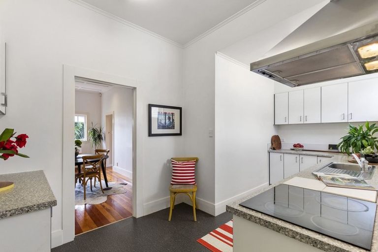 Photo of property in 24 Shoal Bay Road, Devonport, Auckland, 0624