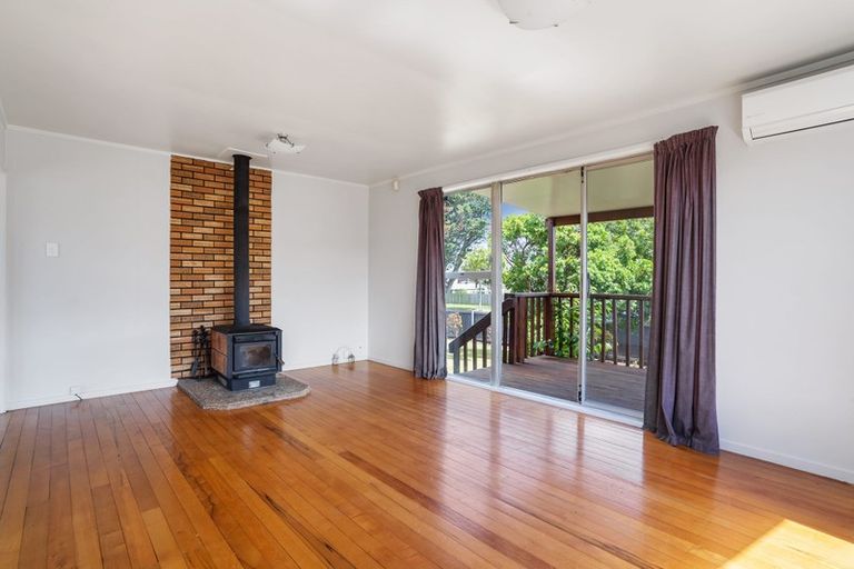 Photo of property in 14 Burbank Avenue, Manurewa, Auckland, 2102