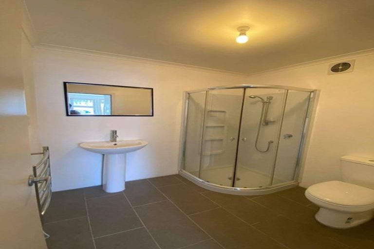 Photo of property in 6 Brydon Way, Paparangi, Wellington, 6037