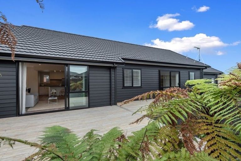 Photo of property in 14 Lewis Way, Cambridge, 3434