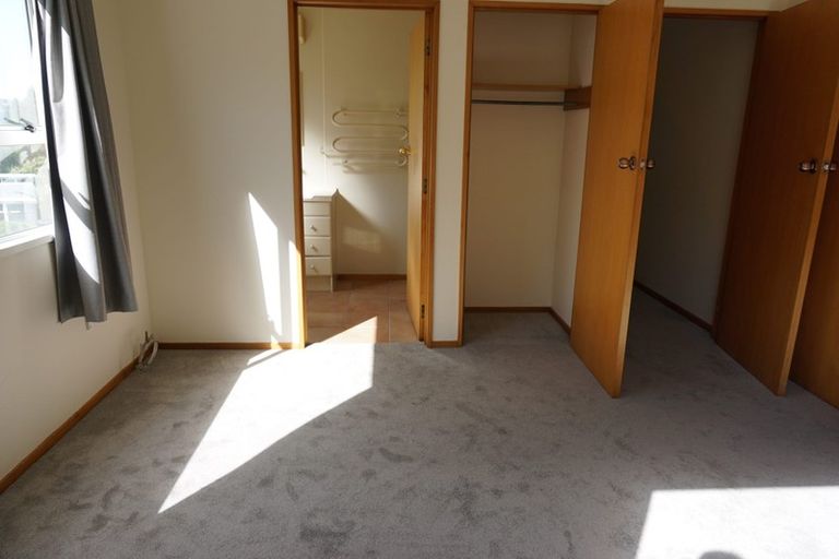 Photo of property in 17 Pioneer Crescent, Helensburgh, Dunedin, 9010