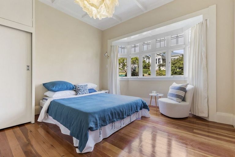 Photo of property in 24 Shoal Bay Road, Devonport, Auckland, 0624