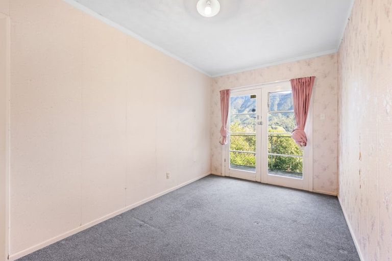 Photo of property in 126 Wellington Street, Picton, 7220