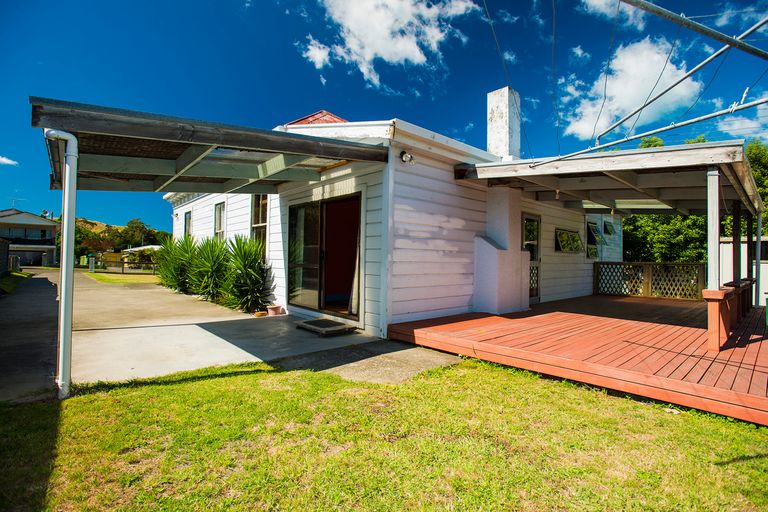Photo of property in 198 Tyndall Road, Outer Kaiti, Gisborne, 4010