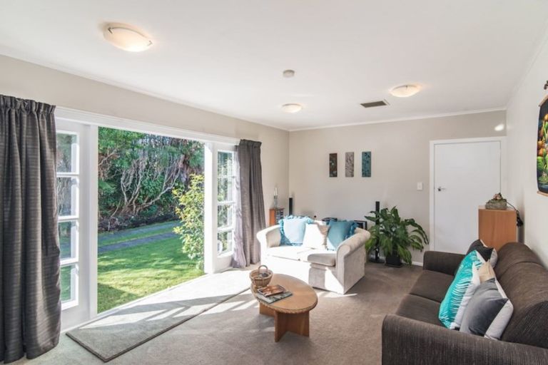 Photo of property in 119 Amohia Street, Paraparaumu, 5032