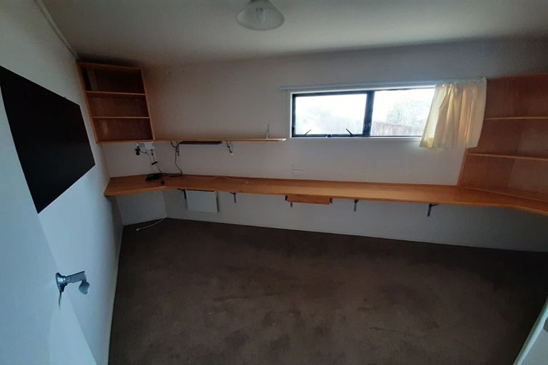 Photo of property in 33 Sequoia Place, Sunnynook, Auckland, 0620