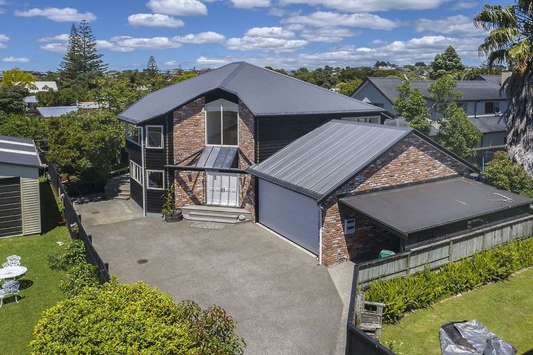 Photo of property in 3a The Circle, Manly, Whangaparaoa, 0930