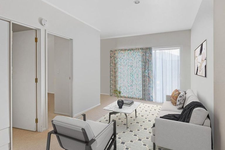 Photo of property in 20 Ascot Way, Orewa, 0931