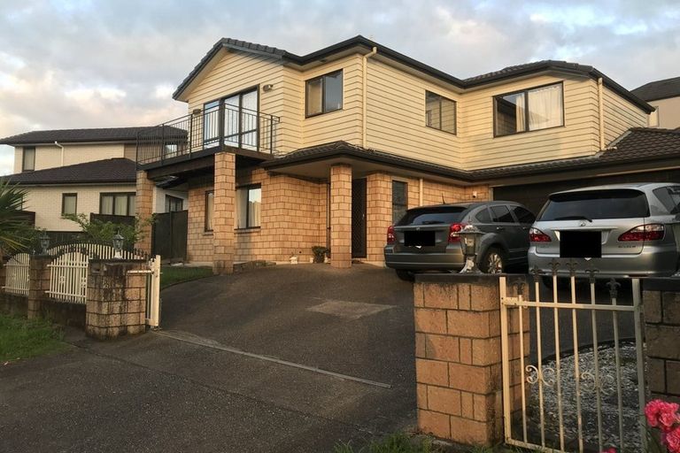 Photo of property in 25 Packspur Drive, Flat Bush, Auckland, 2016