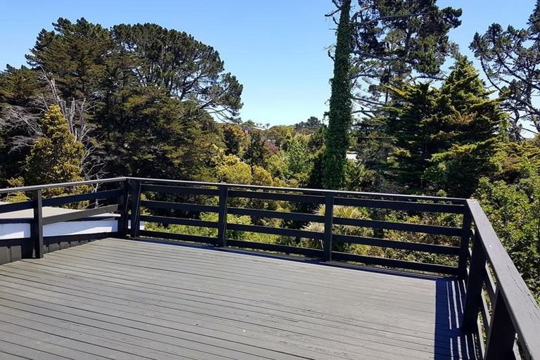 Photo of property in 213 Titirangi Road, Titirangi, Auckland, 0604