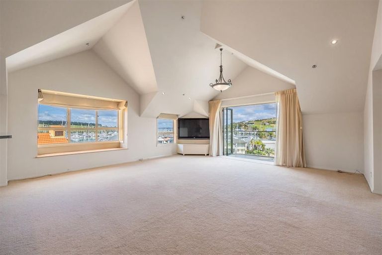 Photo of property in 68 Harbour Village Drive, Gulf Harbour, Whangaparaoa, 0930