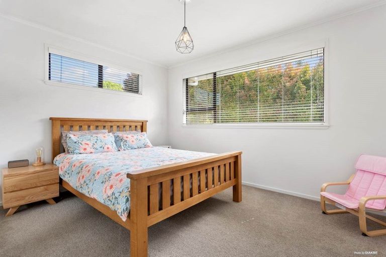 Photo of property in 48 Weatherly Road, Torbay, Auckland, 0630