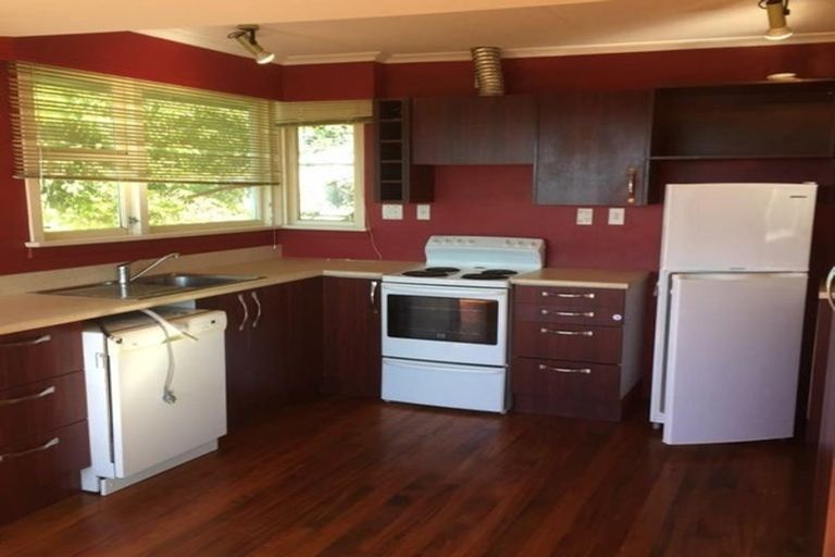 Photo of property in 130 Gladstone Road, Dalmore, Dunedin, 9010