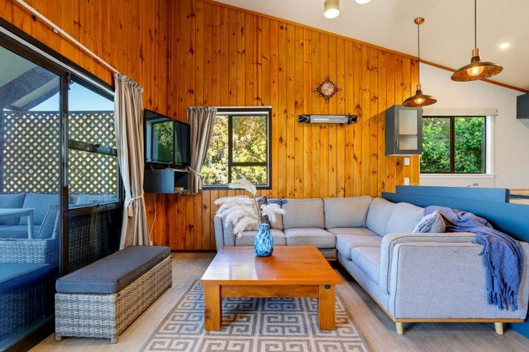 Photo of property in 5b Kingfisher Road, Takamatua, 7581